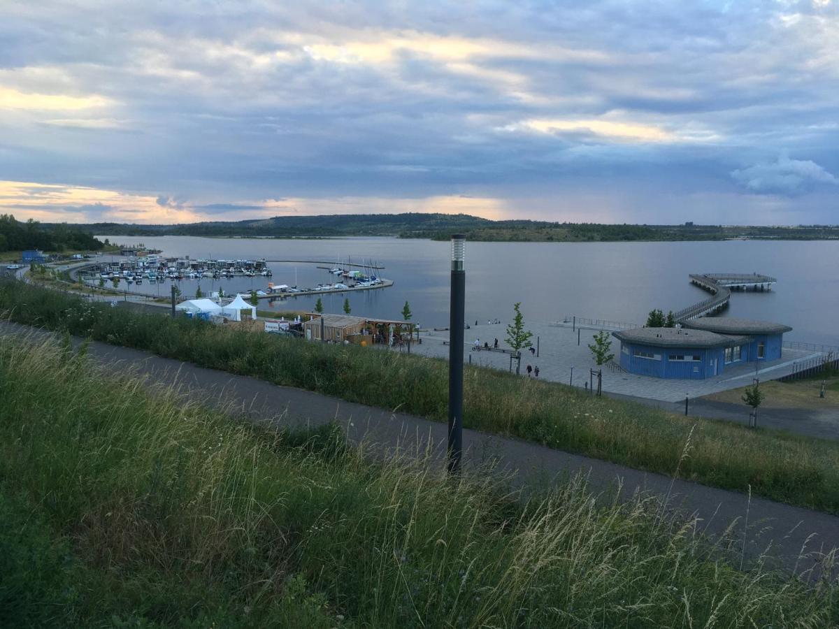 Ferienhaus Am Geiseltalsee Mit Sauna Braunsbedra Exterior foto